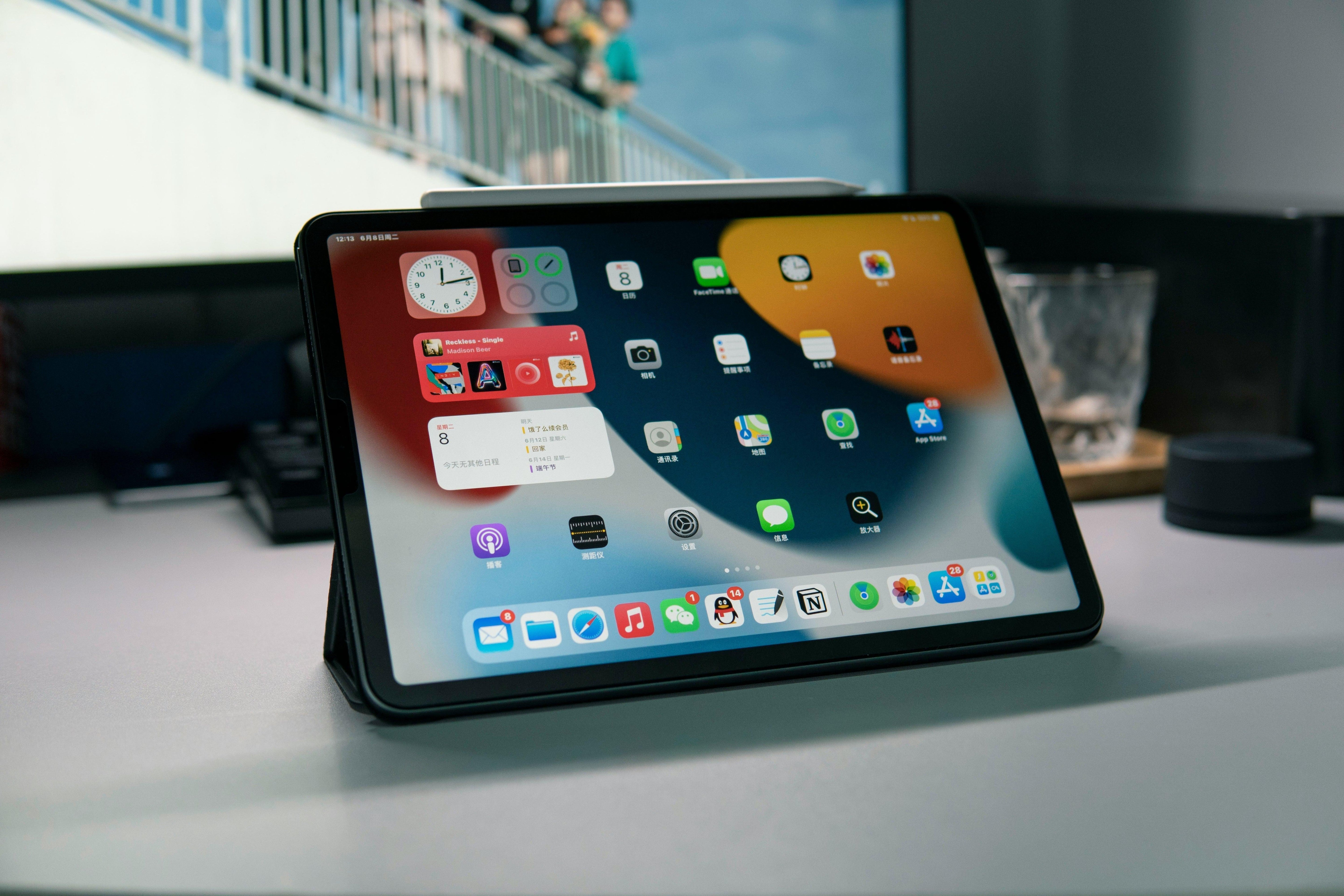 The Best Apps for Creative Professionals on iPad Pro